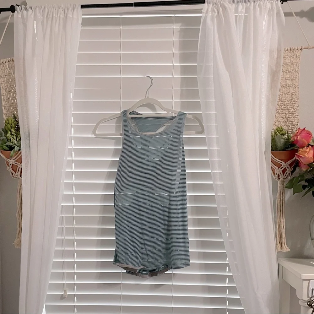 LULULEMON TANK TOP - Picture 1 of 4
